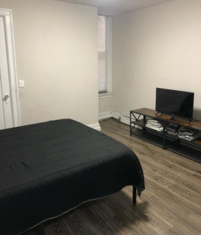 Private 2-bedroom apartment, New York City 15 minutes away